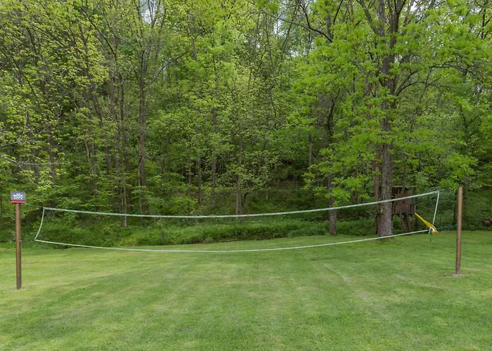 Hotel near College: Brenda Lee History 2Br Villa Pool Hot Tub